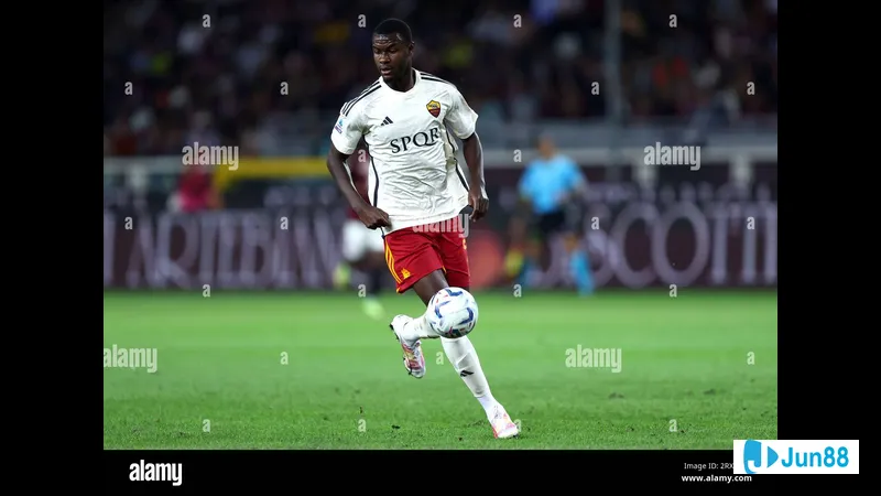 Hình ảnh hành động trong trận đấu giữa AS Roma và Torino Hình ảnh hành động trong trận đấu giữa AS Roma và Torino