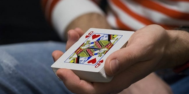 Bật mí cách thức chia bài lấy tứ quý từ cao thủ bài siêu xịn 4 tứ quý