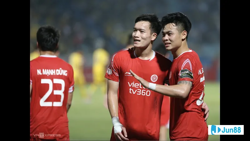 Ninh Bình FC trở lại V.League 2025/26: Hoàng Đức lĩnh xướng 9 nguyen hoang duc ganh ninh binh fc nhung cau thu chu chot