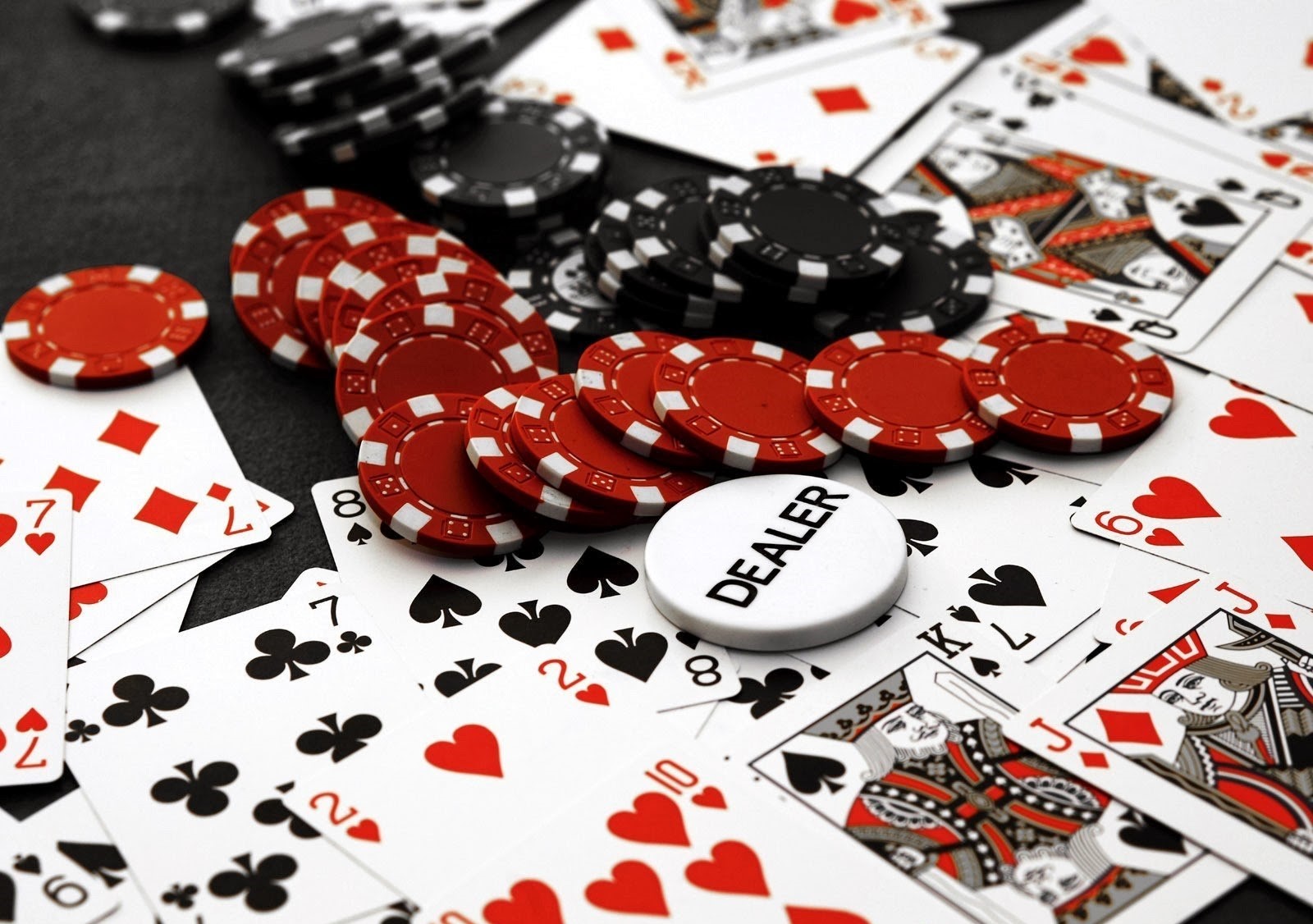 8 lời khuyên giúp bạn chơi game bài poker giỏi hơn 6 poker wallpaper 2 2 1